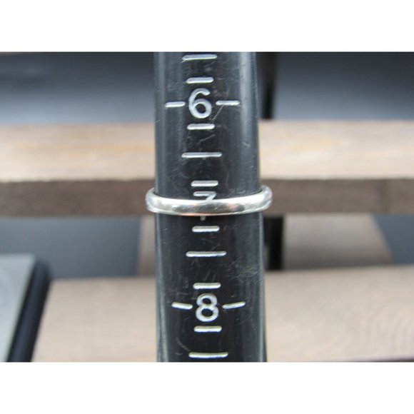 Size 7 Sterling Silver Triple Round Worn Cubic Zirconia Band Ring - Picture 4 of 6